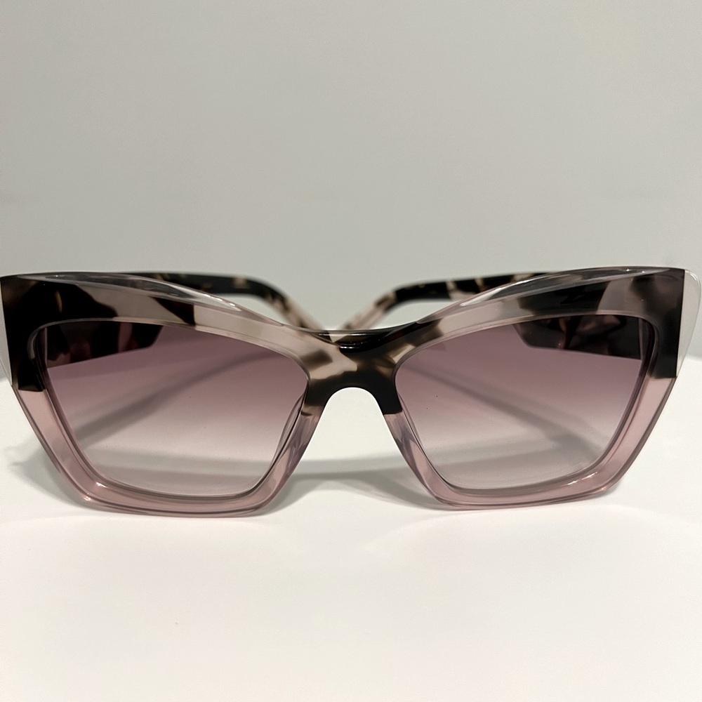 Authentic NWT Salvatore Ferragamo Sunglasses